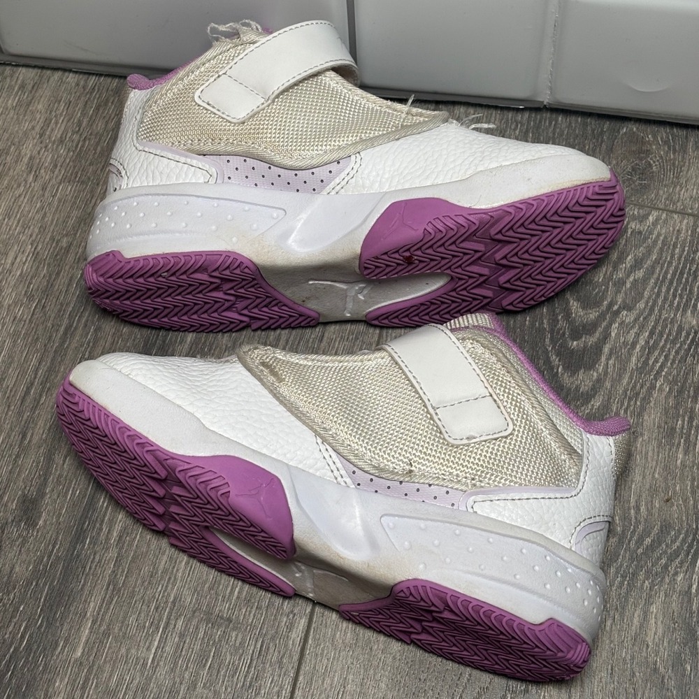 Air Jordan Max Aura 4 'White Barely Grape' DQ8403-105 11C - Picture 4 of 13